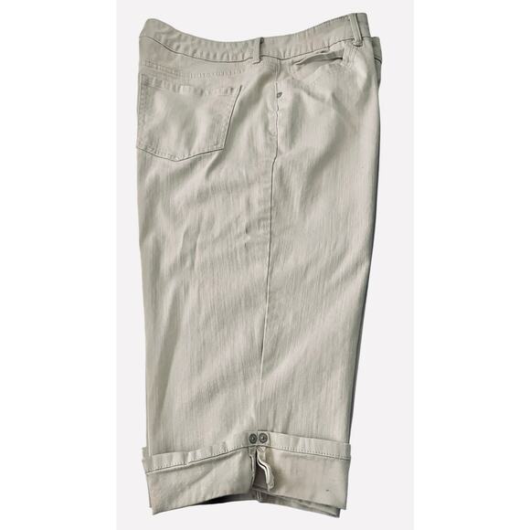 GLORIA VANDERBILT KHAKI SLIMMING CAPRIS, WOMENS, 16, BEIGE KHAKI, CUFFS W/DECOR - Picture 6 of 12